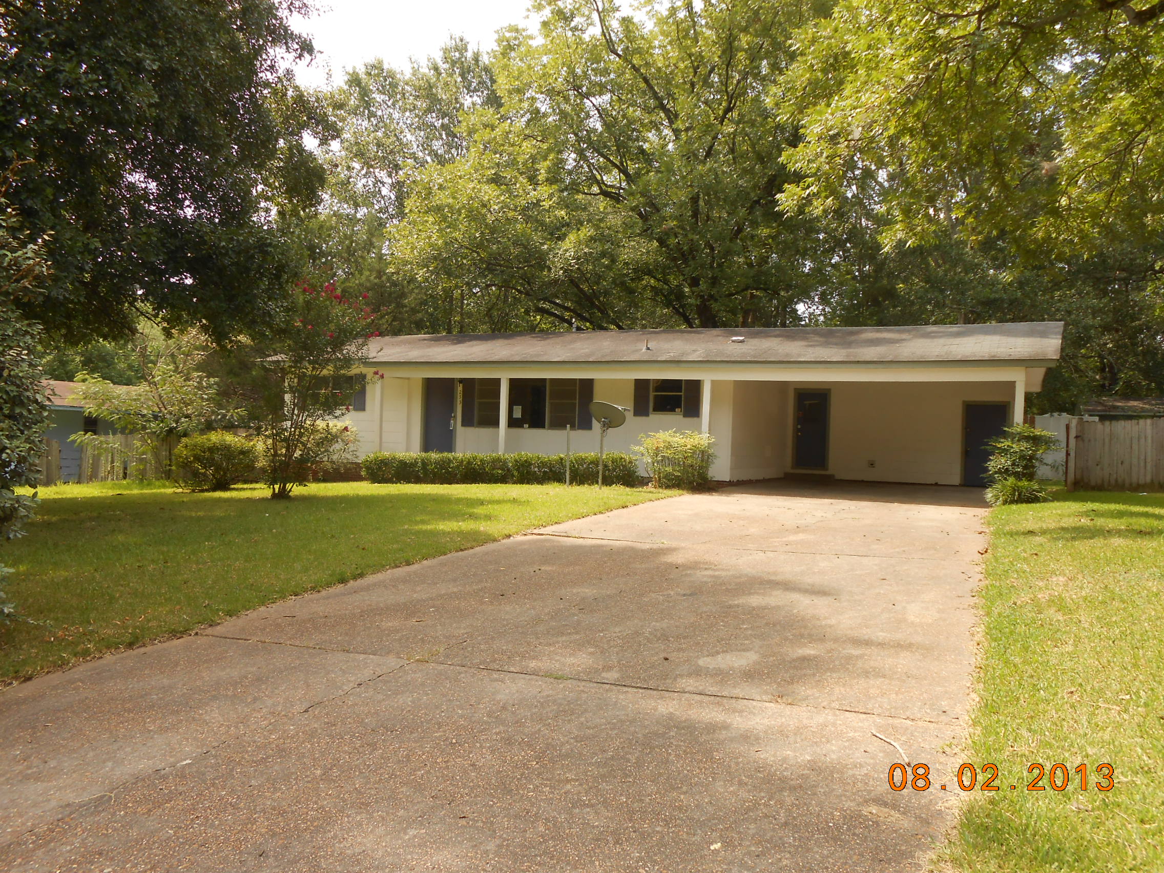253 Mcdowell Pk Cir, Jackson, MS 39204 