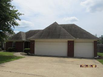 1353 Pendulum Dr N, Hernando, MS 38632 