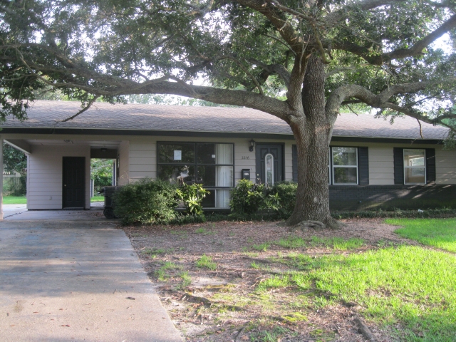 2216 Tucker Ave, Pascagoula, MS 39567 