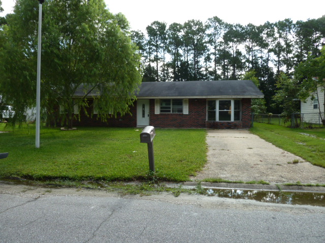 6612 Lancaster Blvd, Ocean Springs, MS 39564 
