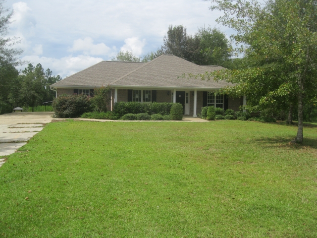 130 Morrison Dr, Lucedale, MS 39452 
