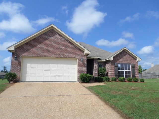 502 Springhill Pl, Brandon, MS 39047 