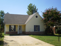 7031 Foxhall Dr, Horn Lake, MS 38637 