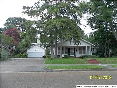 Line Street South, Grenada, MS 38901 