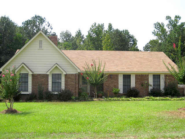 Willow St, D Lo, MS 39062 