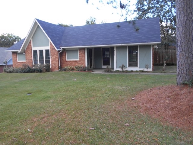 124 Scotland Rd, Clinton, MS 39056 