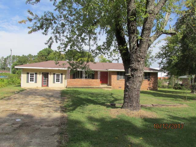 402 W George E Allen Dr, Booneville, MS 38829 