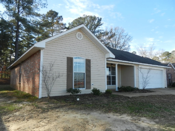 172 Brooklynn St, Byram, MS 39272 