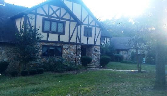 8323 Viking Drive, Waxhaw, NC 28173 