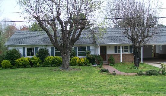 156 Wildwood Road, Lenoir, NC 28645 