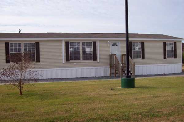 1716 EAST 10TH STREET, Roanoke Rapids, NC 27870 