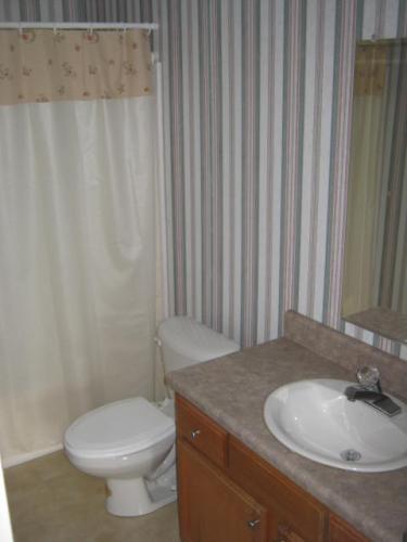 93 MAGNOLIA LN, Clinton, NC 28328 