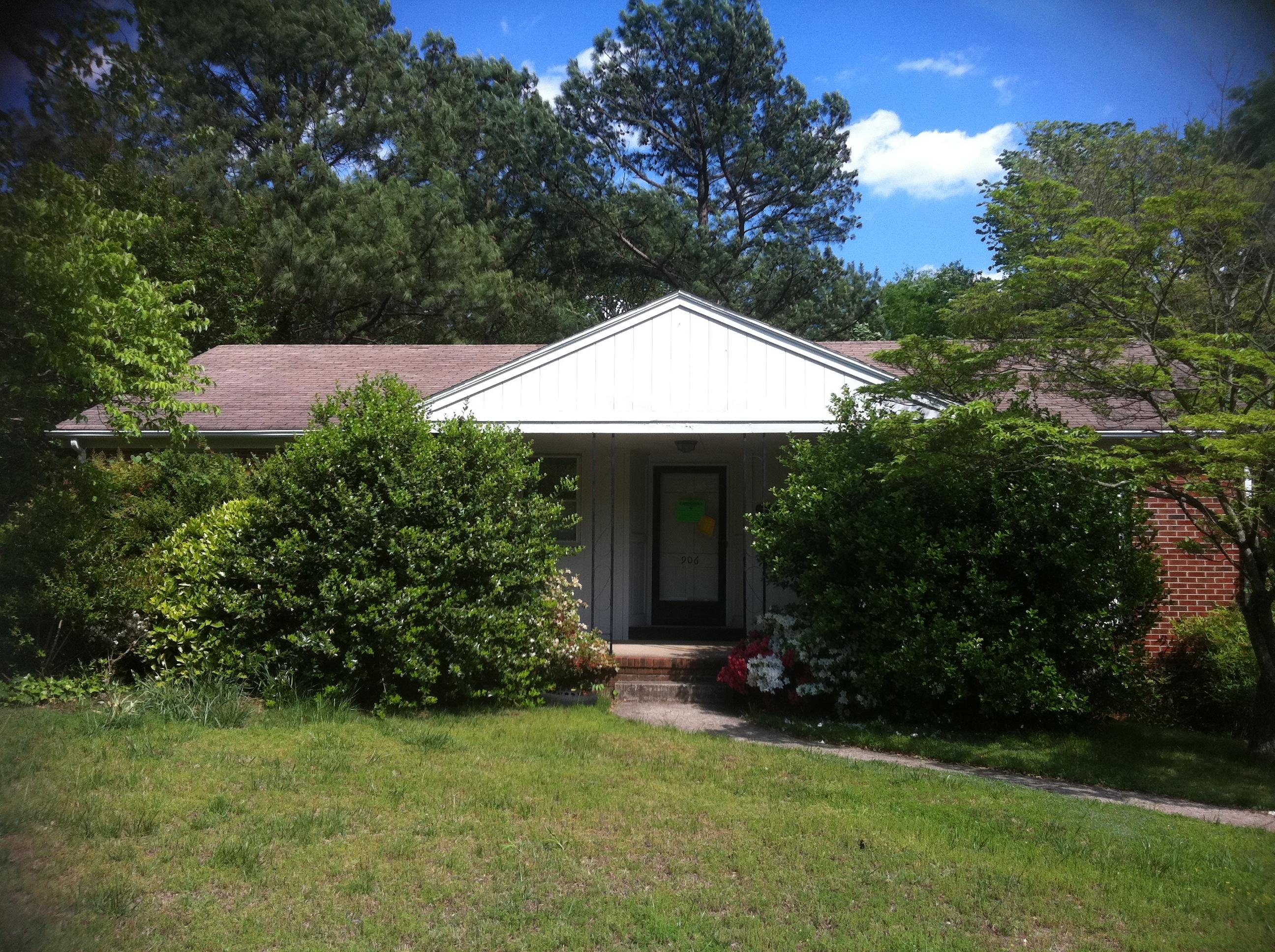 906 Honeysuckle Drive, Greensboro, NC 27408 