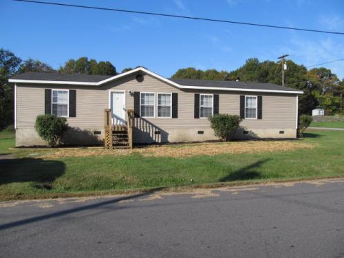 920 KNOTT STREET, Eden, NC 27288 