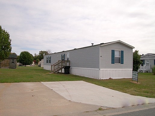 1714 Uncle Buddy, Elizabeth City, NC 27909 