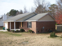 4340 FALLS DR, HOPE MILLS, NC 28348 