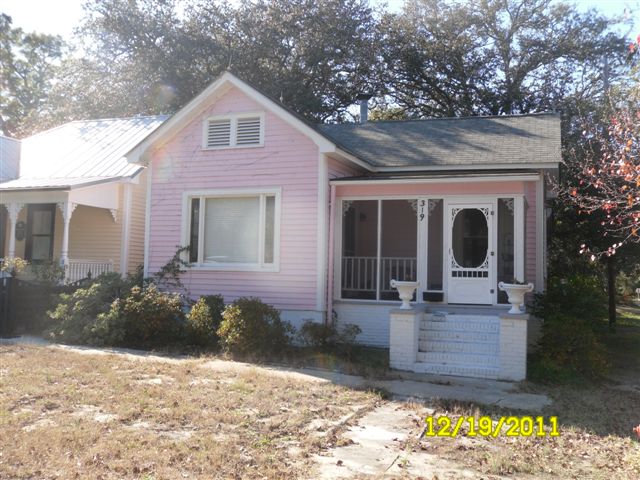 319 Claredon Ave, Southport, NC 28461 