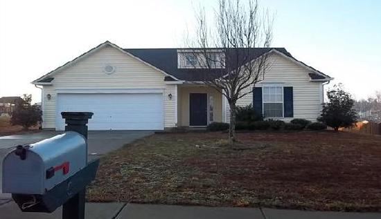 141 Golden Valley Drive, Mooresville, NC 28115 