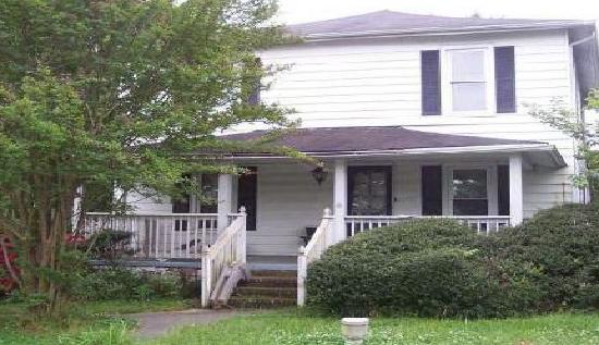 1413 Rhodes Rhyne Road, Lincolnton, NC 28092 