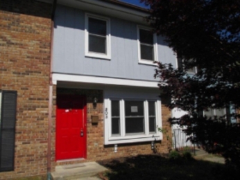 203 Persse St Apt 4, Elizabeth City, NC 27909 