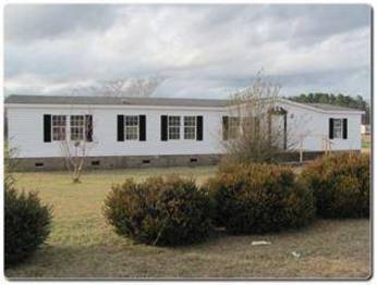560 Mclawhorn Ln, Vanceboro, NC 28586 