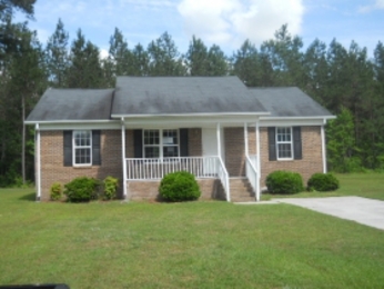 1305 Brentwood Dr, Kinston, NC 28501 