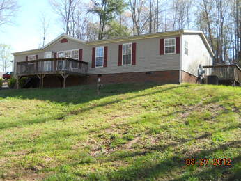 1420 Merriman St, Lenoir, NC 28645 