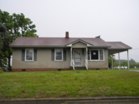 1402 Harrington St, Washington, NC 27889 