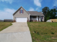 109 Shelby St, Spring Lake, NC 28390 