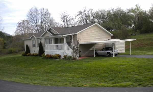 173 Cortland Ct., Waynesville, NC 28786 