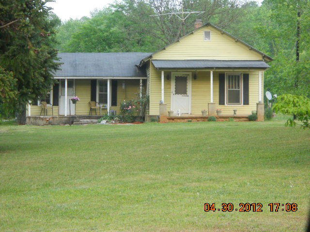 8374 Snow Camp Rd, Snow Camp, NC 27349 