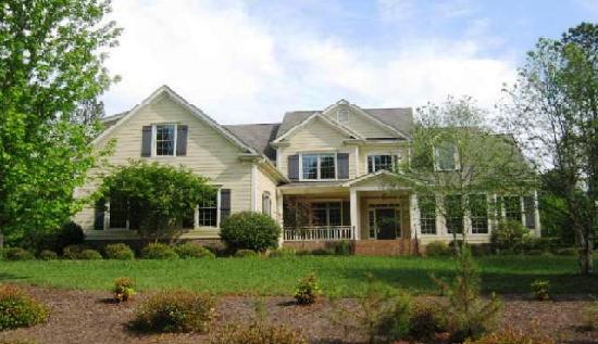 320 Bayberry Creek Cir, Mooresville, NC 28117 