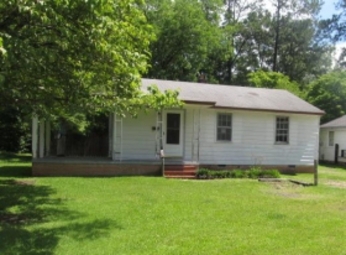 408 E Covington St, Laurinburg, NC 28352 