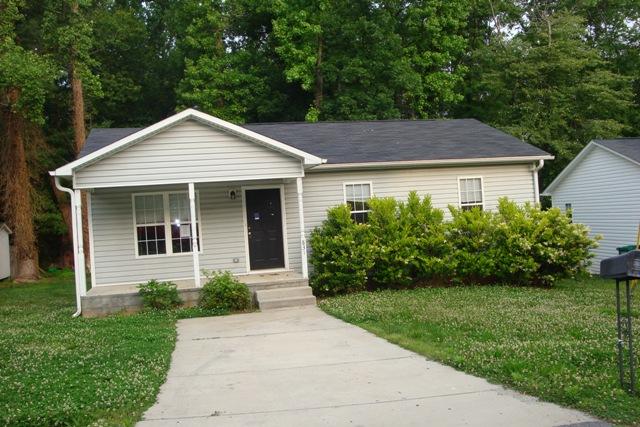 831 Pine Circle Drive, High Point, NC 27265 