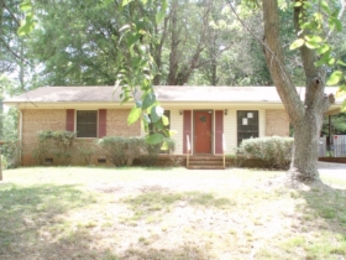 6429 Tomahawk Ln, Charlotte, NC 28214 