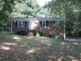 4909 Thornbrook Ln, Winston Salem, NC 27105 