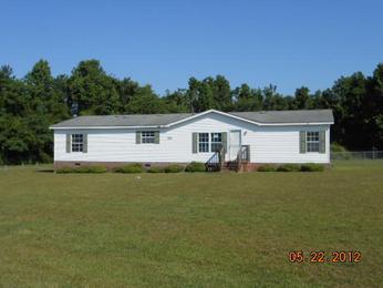 3400 Julie Drive, La Grange, NC 28551 