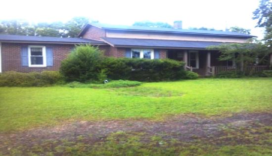 3520 Maxwell Road, Autryville, NC 28318 