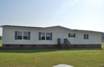 2 Pinto Dr, Lumberton, NC 28360 