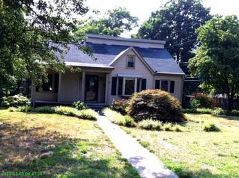 207 N Hoffman St, Dallas, NC 28034 