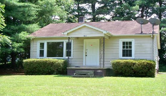 2551 Section House Road, Hickory, NC 28601 