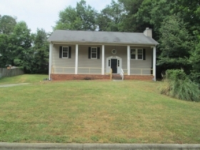 136 Southoak Dr, Winston-Salem, NC 27107 