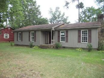 921 Strawbush Rd, Rocky Mount, NC 27804 