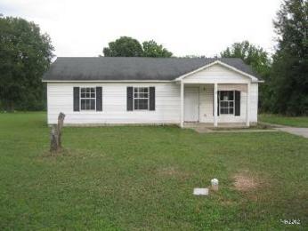 110 Amesbury Dr, Grover, NC 28073 