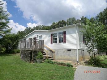 145 Largo Lane, Hendersonville, NC 28792 