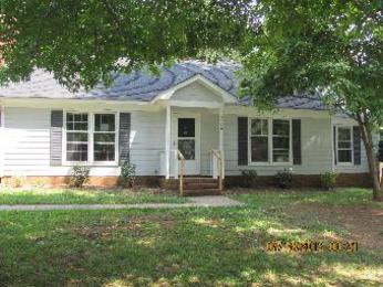 6526 Birdsong Lane, Charlotte, NC 28214 