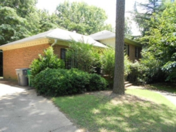 1218 Redcoat Dr, Charlotte, NC 28211 