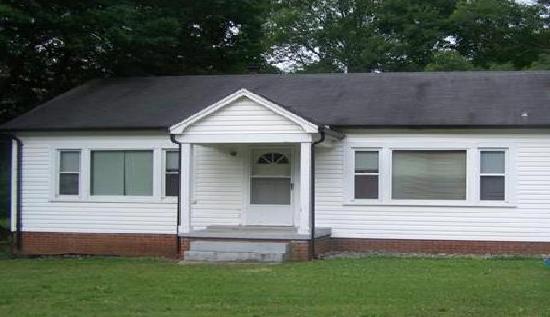 3535 Section House Rd, Hickory, NC 28601 