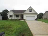 585 Lochshire Ln, Woodleaf, NC 27054 