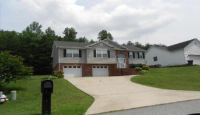 10 Whitaker Place, Thomasville, NC 27360 